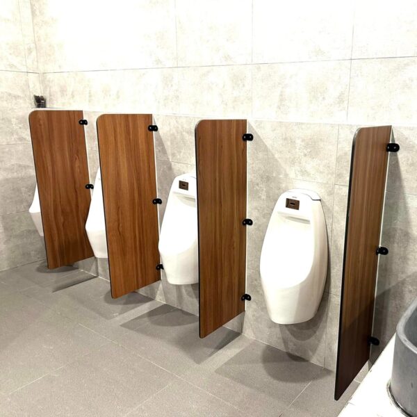 Vách ngăn vệ sinh công cộng bước tiến trong thiết kế nội thất nhà vệ sinh