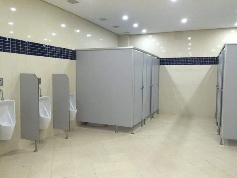Báo giá lắp đặt vách ngăn vệ sinh Compact mới nhất – Chi phí cạnh tranh, thi công chuyên nghiệp