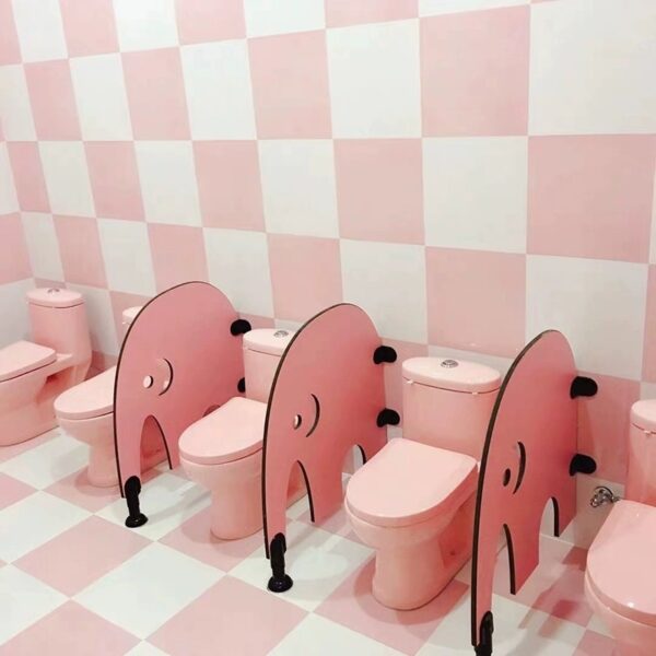 Lợi ích khi lắp đặt vách ngăn nhà vệ sinh trường học đạt chuẩn