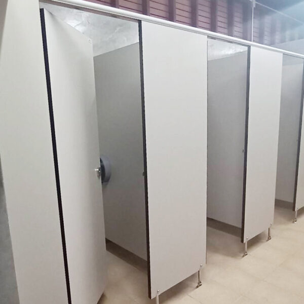 Thi công vách ngăn vệ sinh Compact giá rẻ đạt chuẩn chất lượng cao