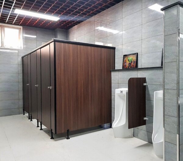 Thi công vách ngăn khu vệ sinh gia đình chuyên nghiệp, thẩm mỹ cao 2 vach ngan ve sinh compact phu kien nhua