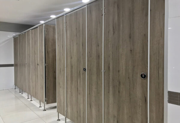 Thi công vách ngăn vệ sinh compact trọn gói cho mọi công trình