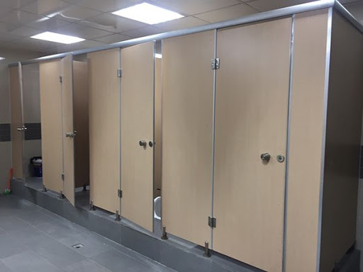 Cách kéo dài tuổi thọ và bảo dưỡng vách ngăn vệ sinh hiệu quả 2 Cách kéo dài tuổi thọ và bảo dưỡng vách ngăn vệ sinh hiệu quả