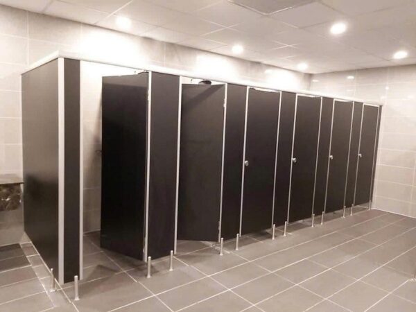 Kinh nghiệm chọn vách ngăn toilet giá rẻ nhưng vẫn đảm bảo chất lượng