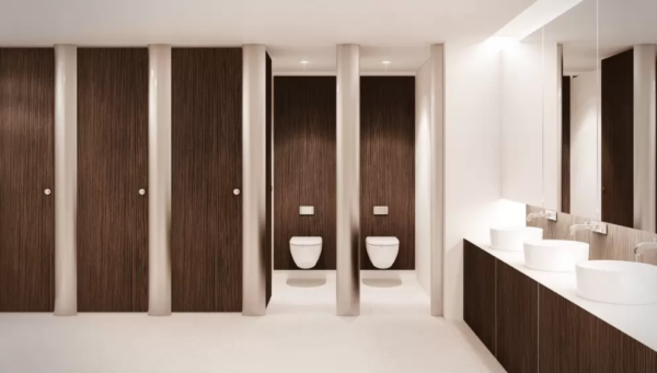 Kinh nghiệm thi công vách ngăn vệ sinh 2 buồng nhỏ bền và đẹp