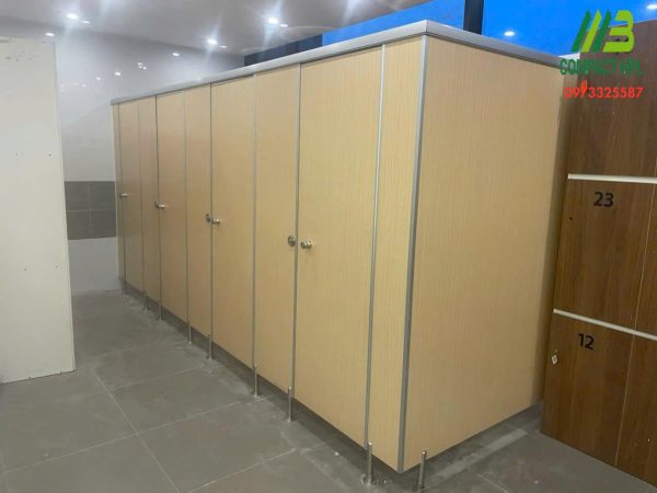 Đơn vị lắp đặt vách ngăn Compact HPL uy tín tư vấn báo giá nhanh 2 Đơn vị lắp đặt vách ngăn Compact HPL uy tín tư vấn báo giá nhanh