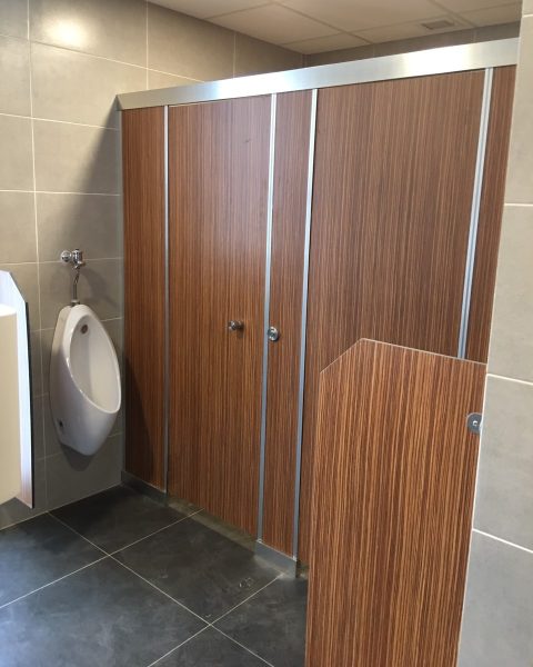 Mua phụ kiện lắp đặt vách Compact HPL ở đâu uy tín, giá cạnh tranh? 1 Mua phụ kiện lắp đặt vách Compact HPL ở đâu uy tín, giá cạnh tranh?
